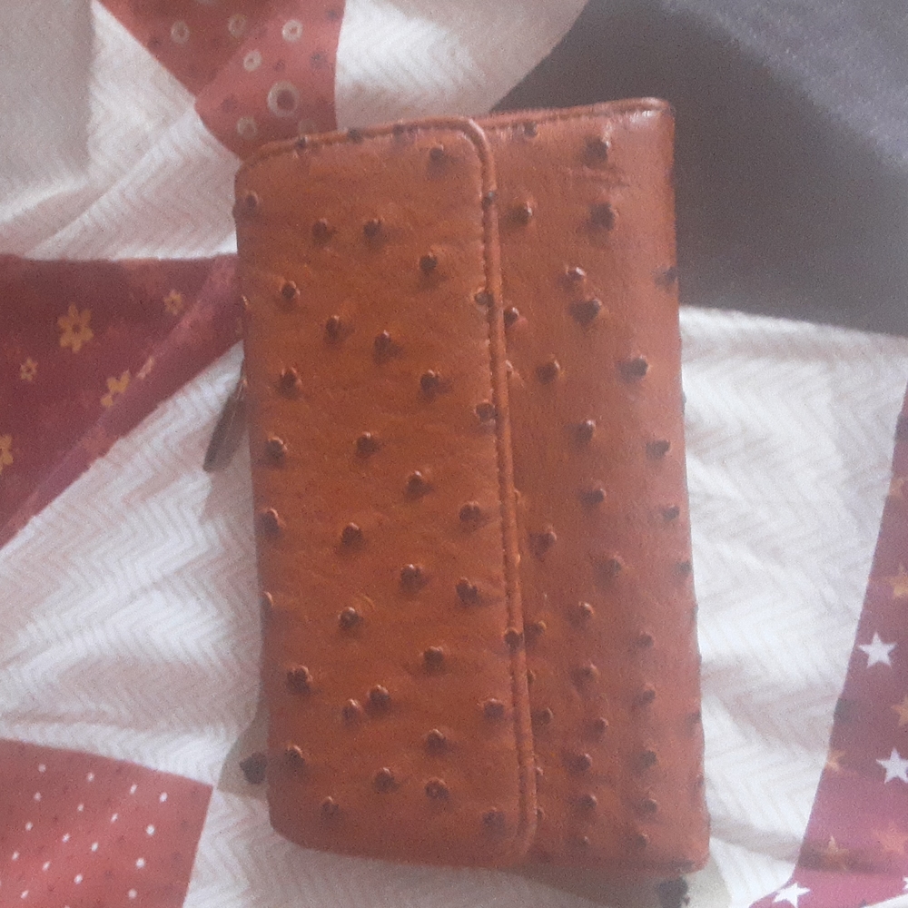 I m selling python wallet